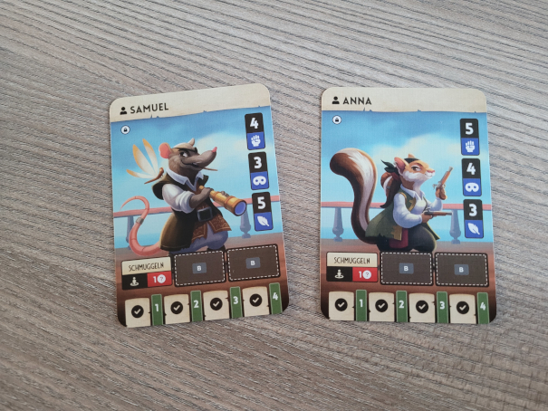 Zwei Piratenkarten aus "Wildtails". Eine zeigt eine Samuel genannte Ratte, die ein Fernrohr hält, eine ein Anna genanntes Eichhörnchen mit zwei Pistolen.