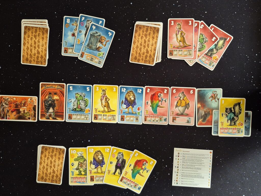 Viele Karten mit Symbolen.
