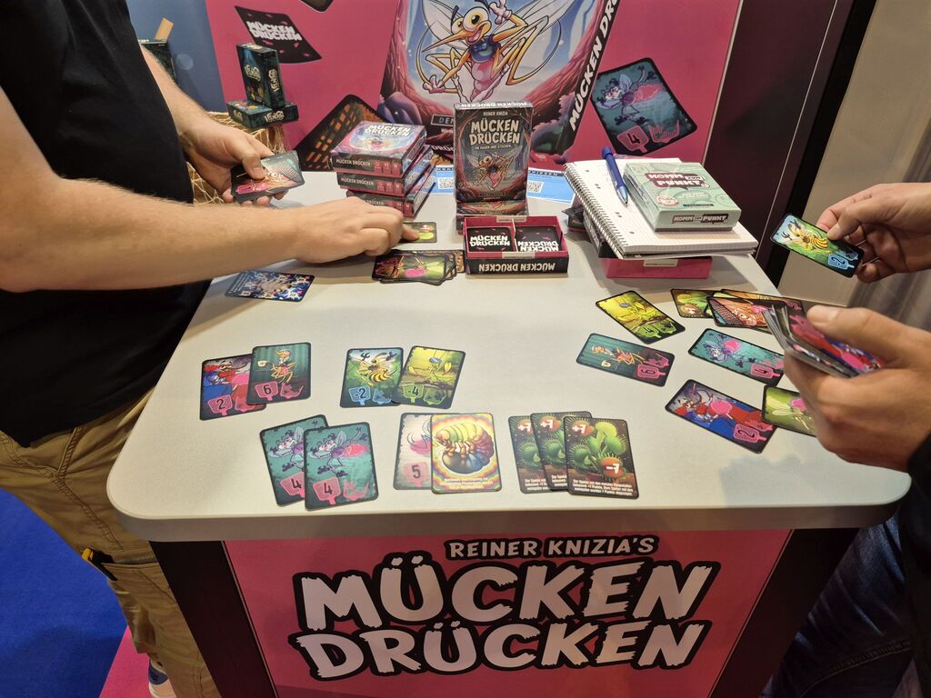 Spielmaterial von "Mücken Drücken".