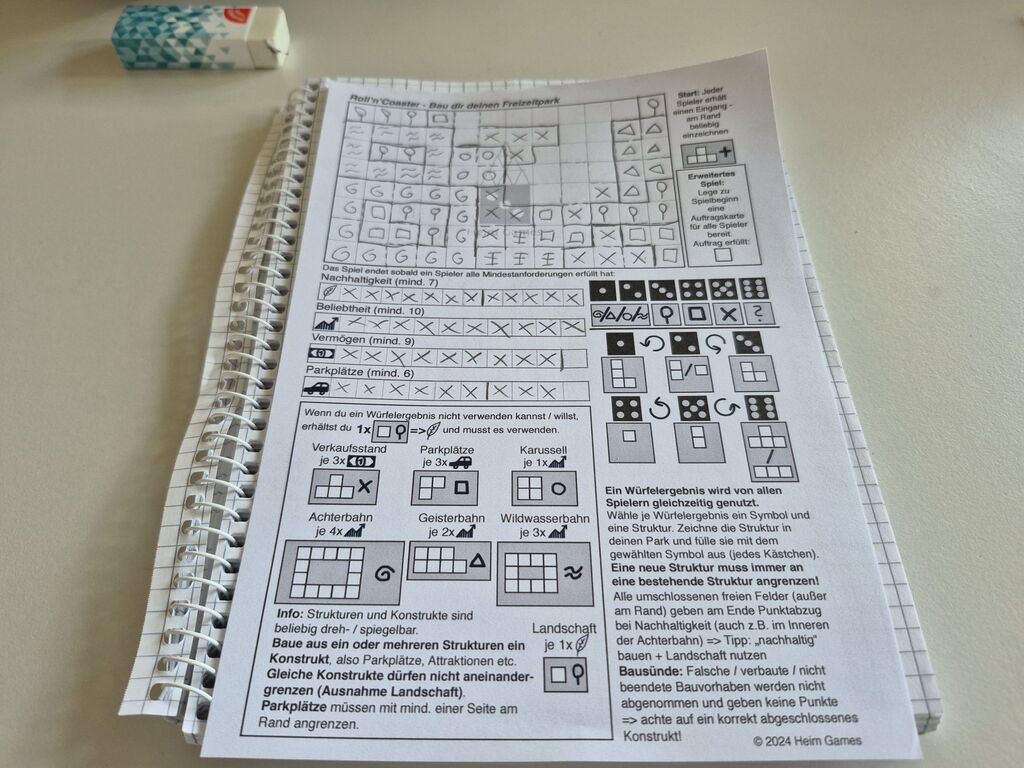 Ein ausgefülltes Blatt vom Spielblock.