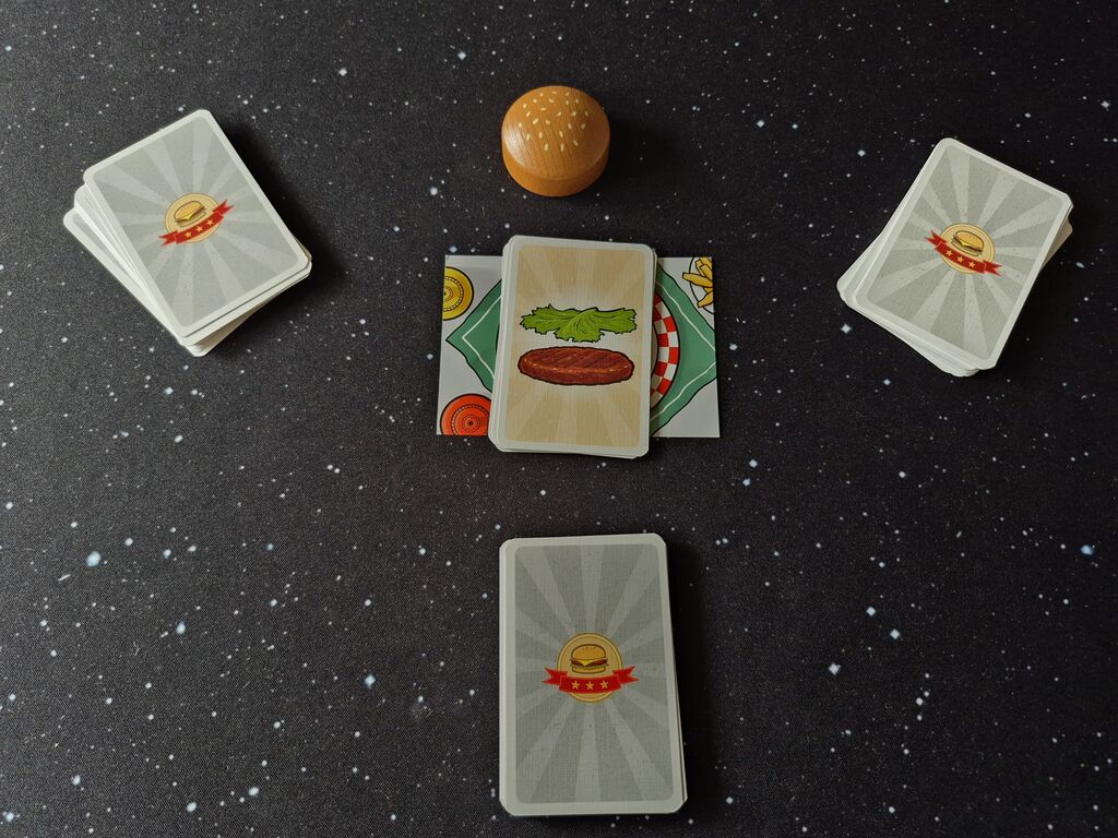 Kartenstapel im Spielverlauf von "Burger Slam".