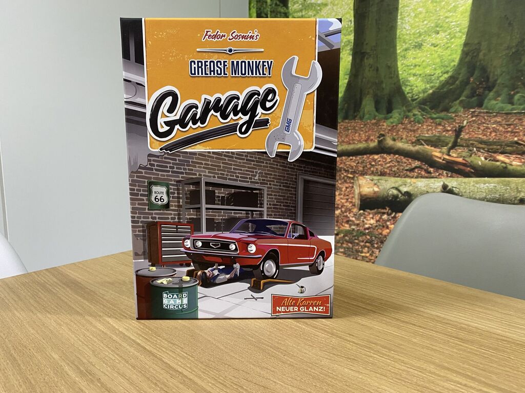 Das Cover von "Grease Monkey Garage".