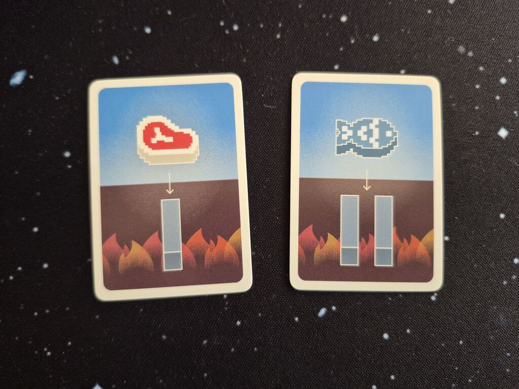 Zwei Karten mit Symbolen.