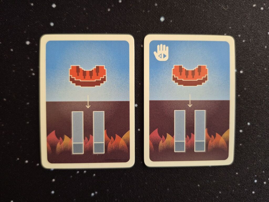 Zwei Karten mit Symbolen.