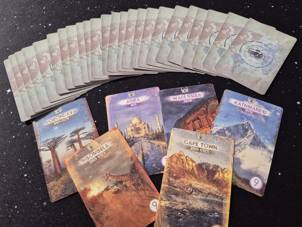 Karten mit Illustration und Text aus "Groundhopper".