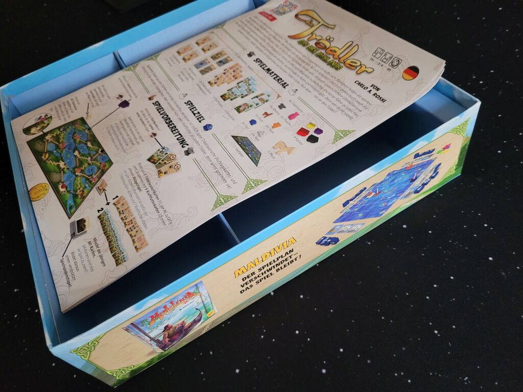 Anleitung liegt auf Schachtel.