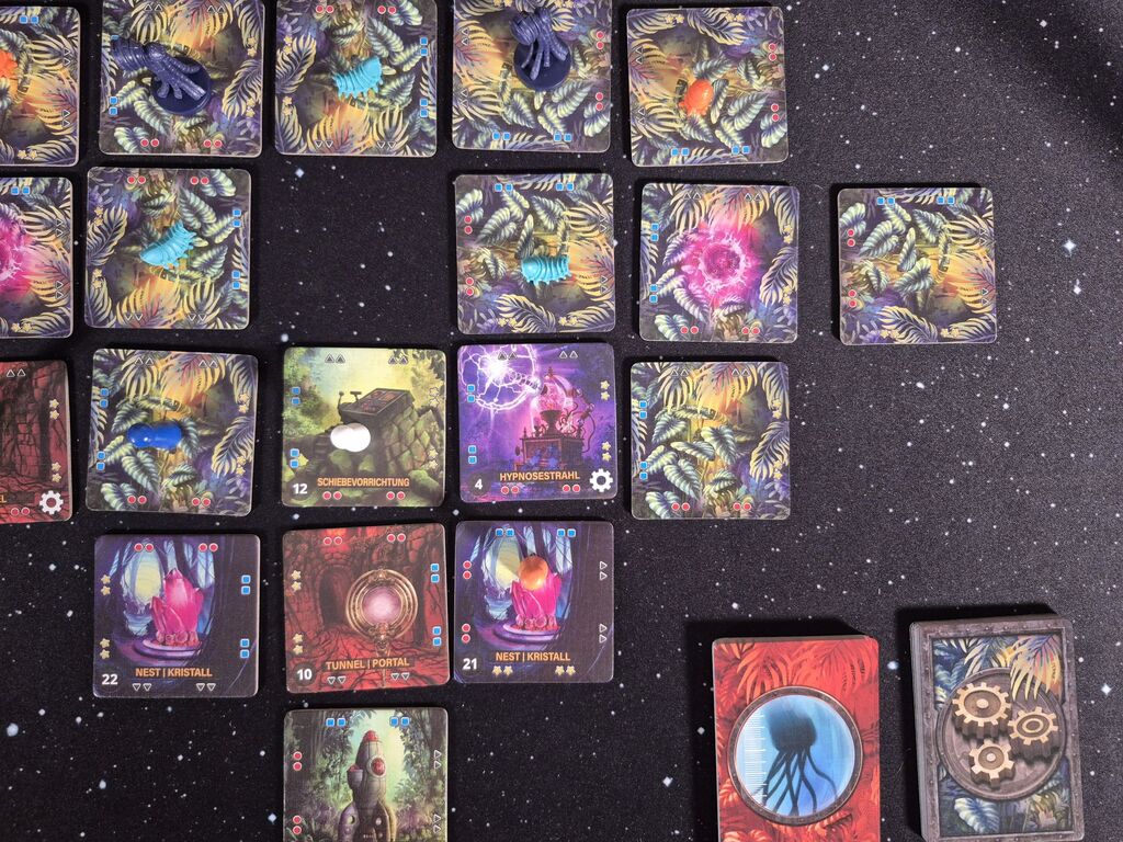 Spielmaterial, leicht veränderte Anordnung.