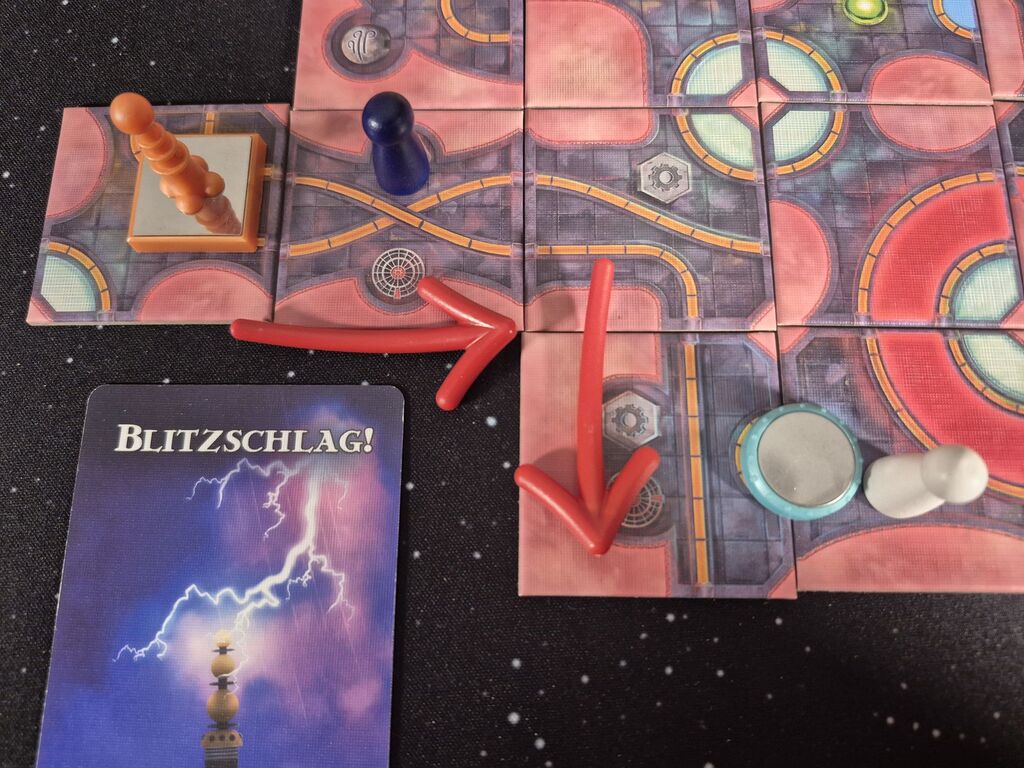 Spielmaterial von "Forbidden Sky".