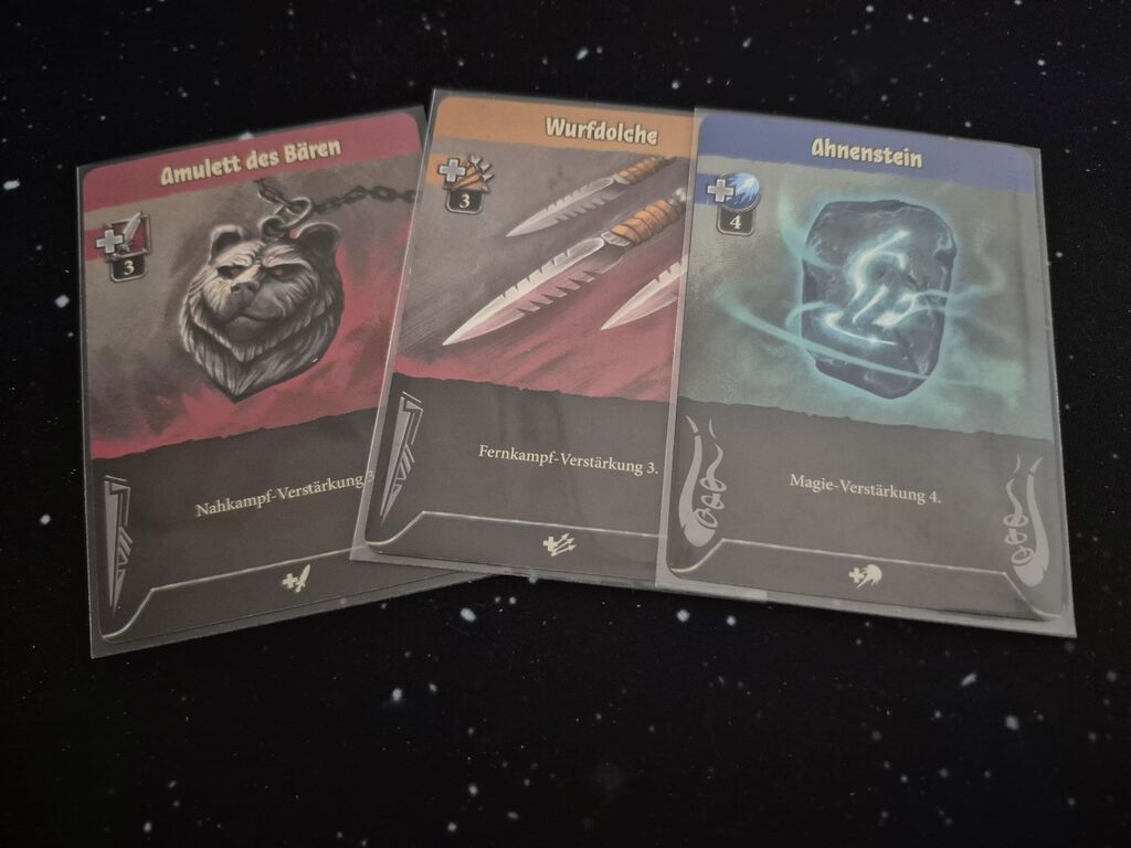 Drei andere Karten aus "Boss Fighters".