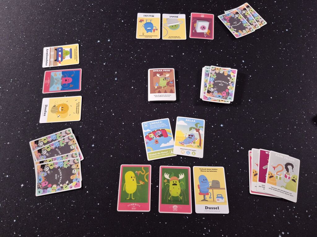 Spielmaterial von "Dumb Ways to Die".