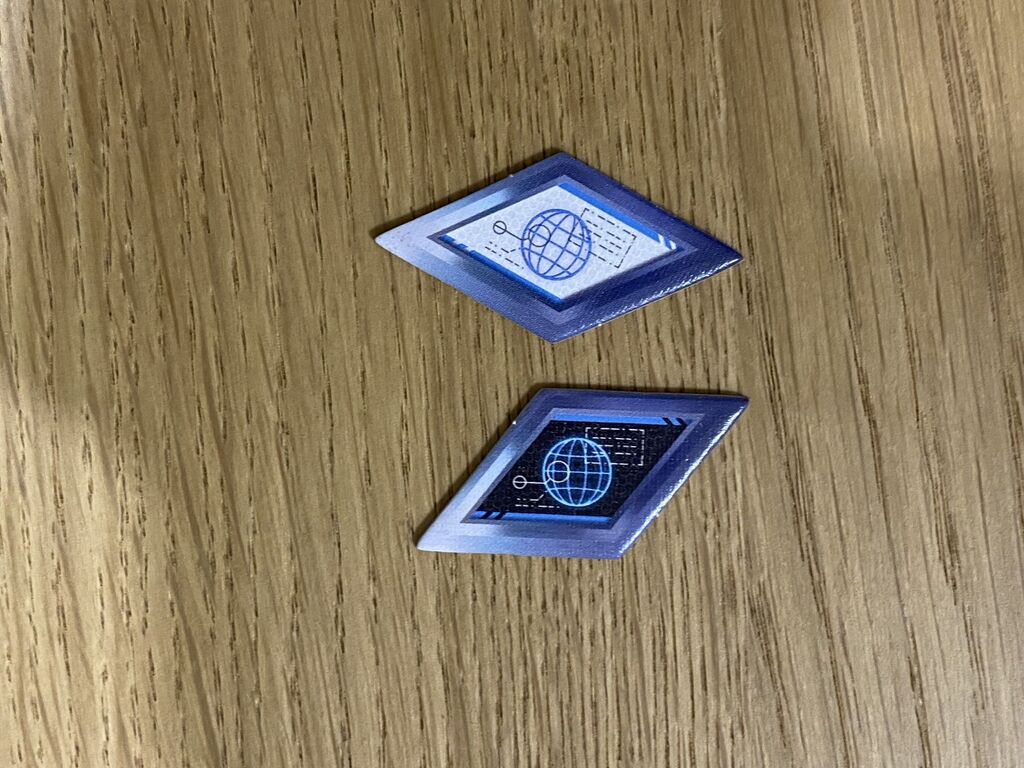 Ein schwarzer und ein weißer Marker.