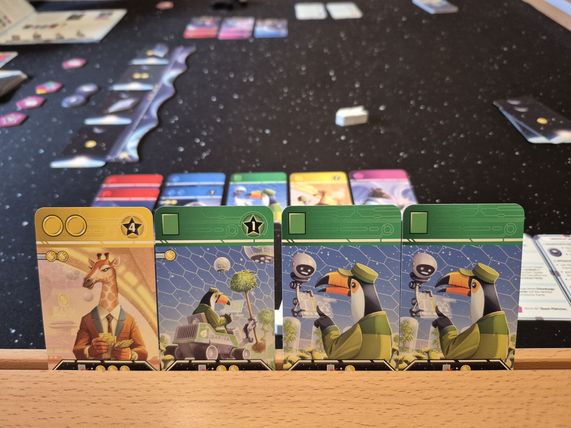 Four Planets: Kampf um tierische Spezialisten im All