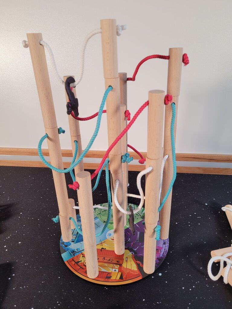 Spielmaterial von "Nekojima" im Spielverlauf.