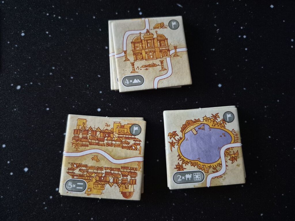 Drei Plättchenstapel.