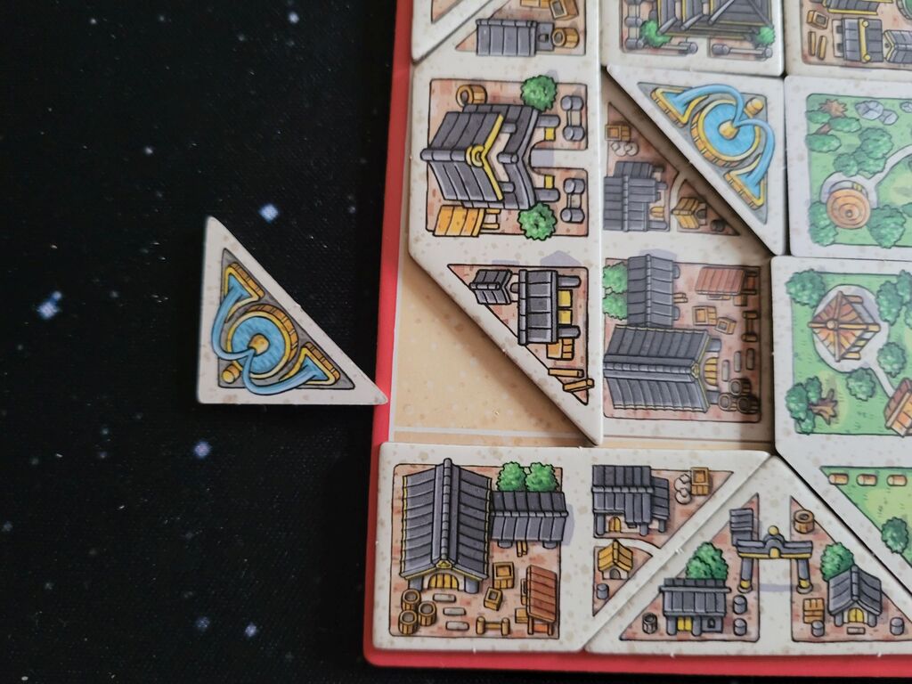Plättchen neben Spielertalbeau.