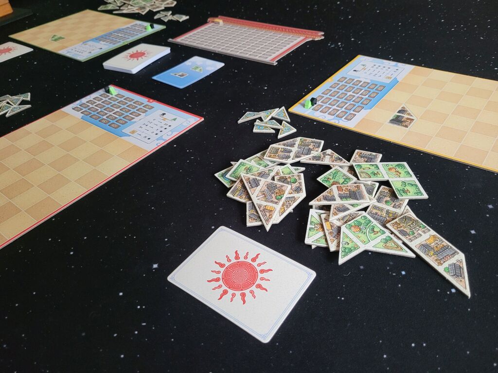 Spielaufbau von "Tangram City".