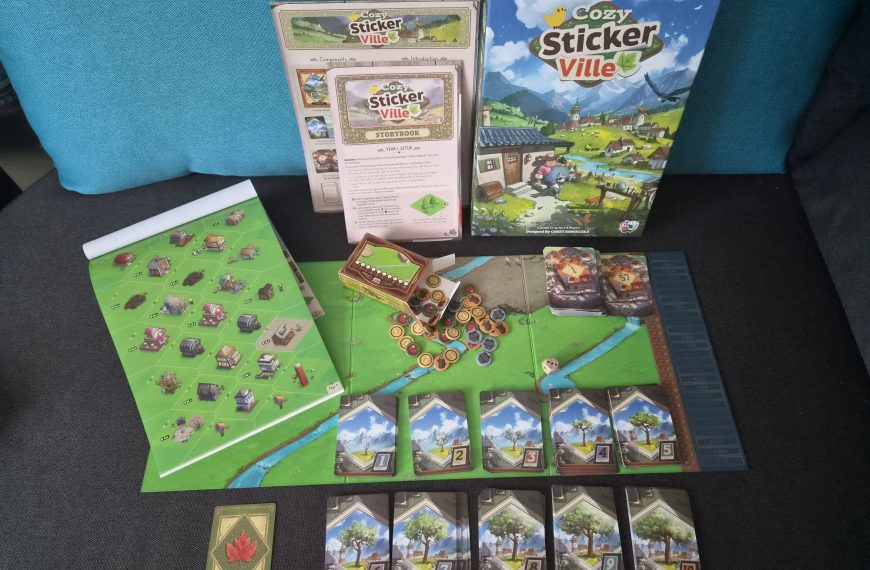 Kompletes Spielmaterial von "Cozy Stickerville".