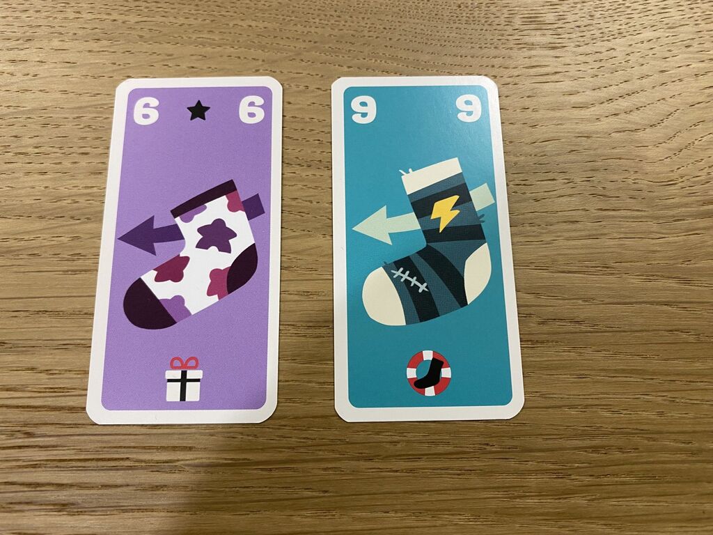 Zwei Karten aus "Oh my Socks".