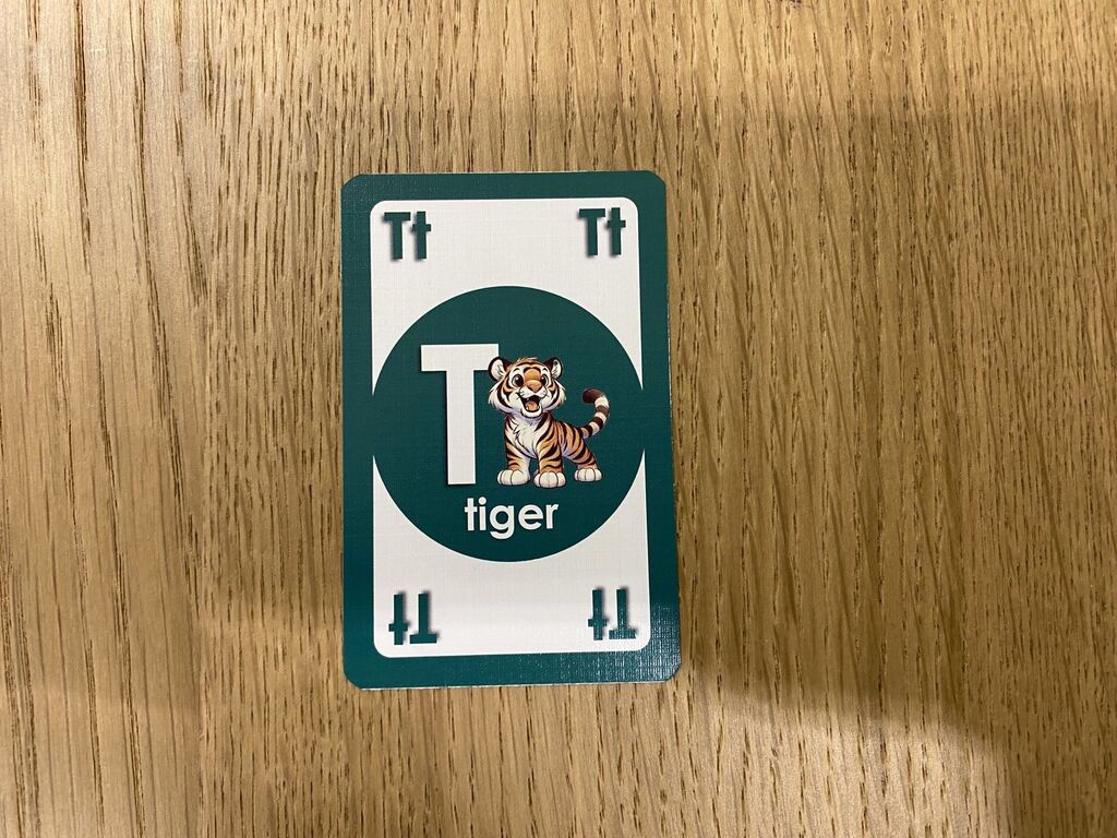 Karte mit T und Tiger.