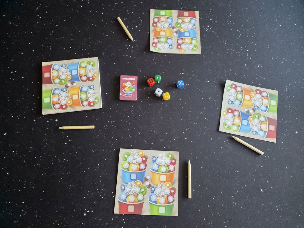 Spielmaterial von "Dicecream".