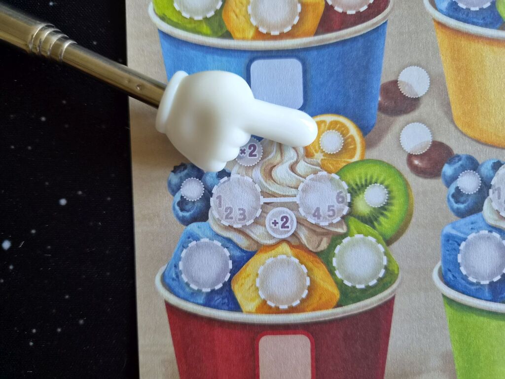 Zeiger auf Spielblock-Ausschnitt.