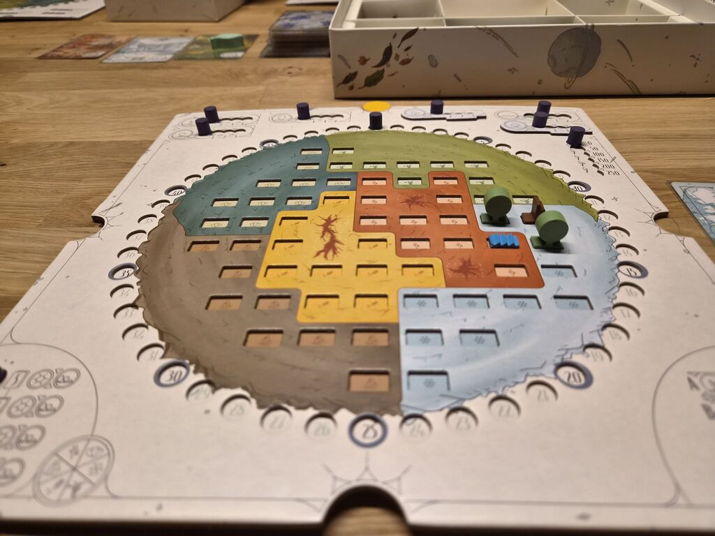 Spielmaterial von "Evergreen".