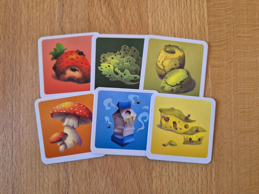 Sechs Karten mit verdorbener Nahrung oder Fliegenpilz.