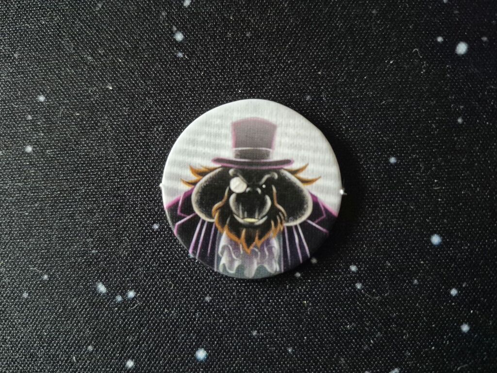 Chip mit grimmigem Orang-Utan mit Zylinder.