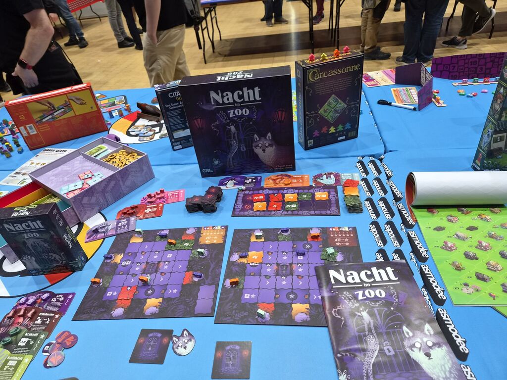Spielmaterial bei der Neuheitenschau.
