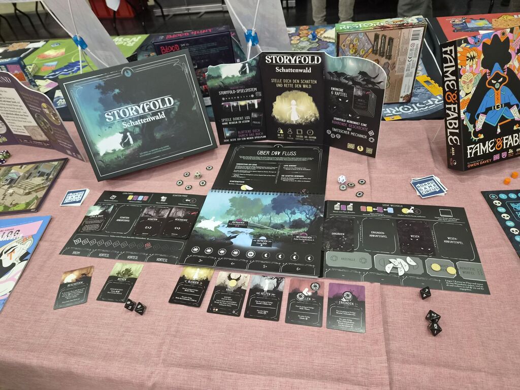 Spielmaterial bei der Neuheitenschau.
