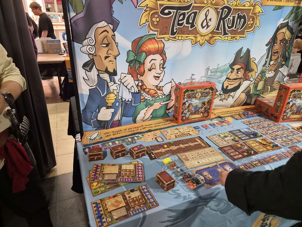 Spielmaterial bei der Neuheitenschau bei der SPIEL 2026.